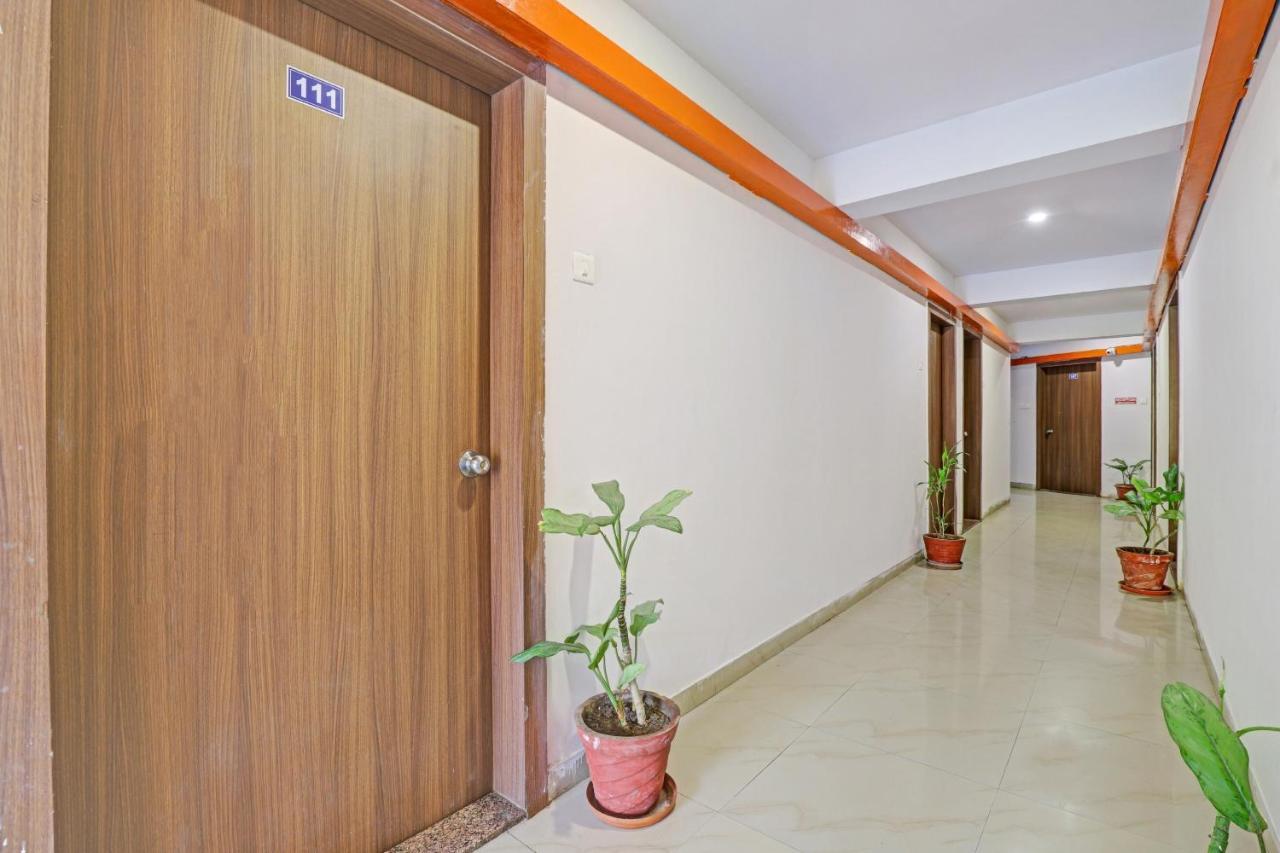 Oyo Flagship Hotel Residency Silvassa Εξωτερικό φωτογραφία