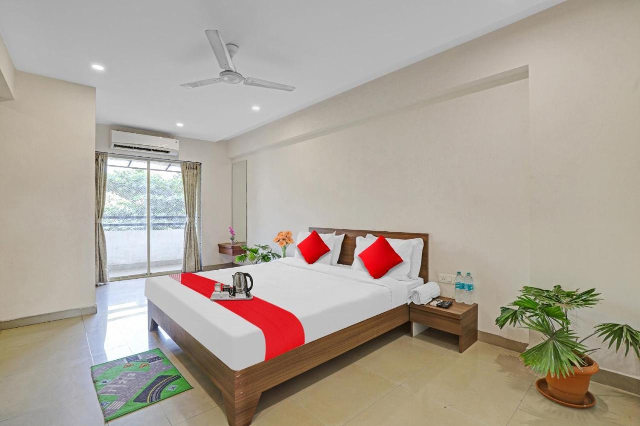 Oyo Flagship Hotel Residency Silvassa Εξωτερικό φωτογραφία