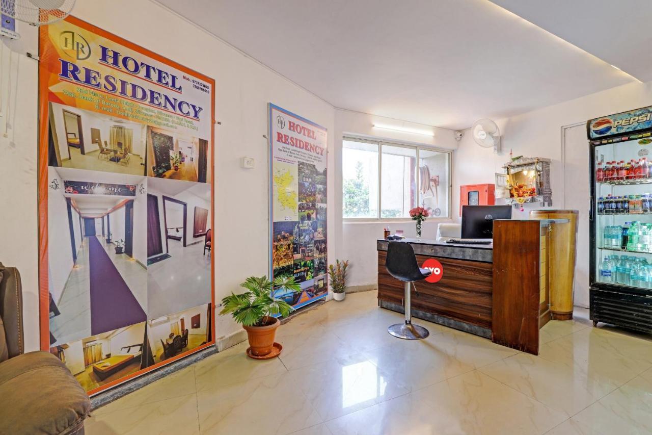 Oyo Flagship Hotel Residency Silvassa Εξωτερικό φωτογραφία